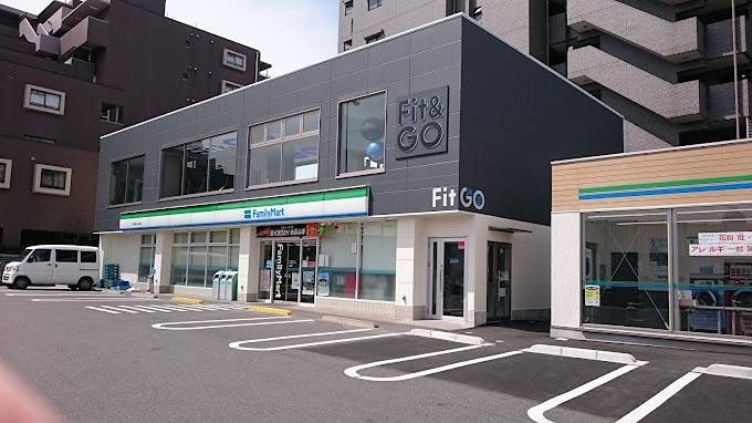 コンビニ　ファミリーマート 仲六郷第一京浜店（コンビニ）まで431m