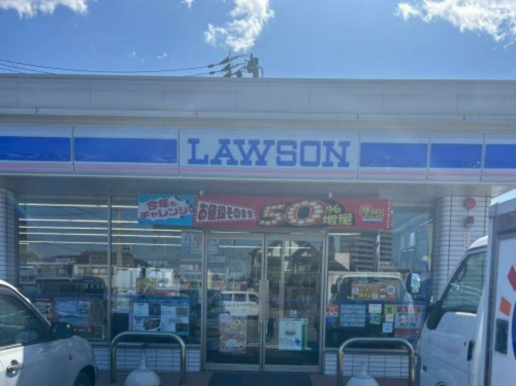 コンビニ　ローソン 新居浜西の土居町店（コンビニ）まで343m
