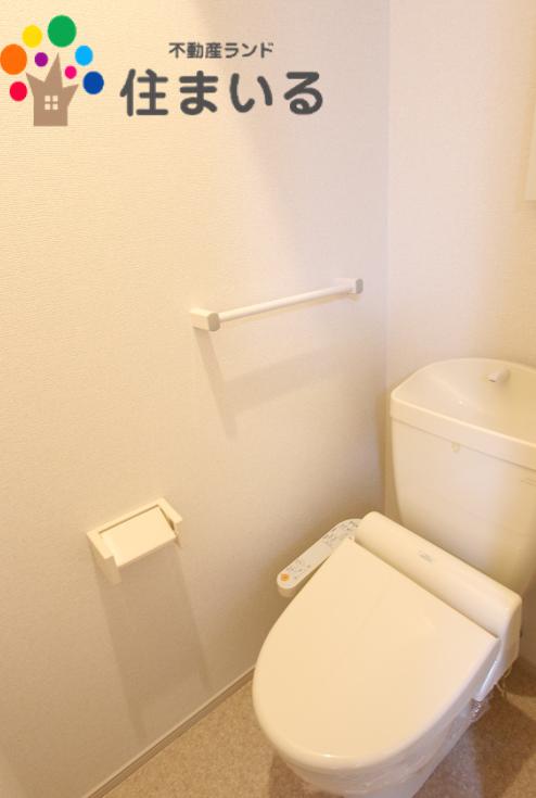 トイレ　※写真は同型タイプとなります