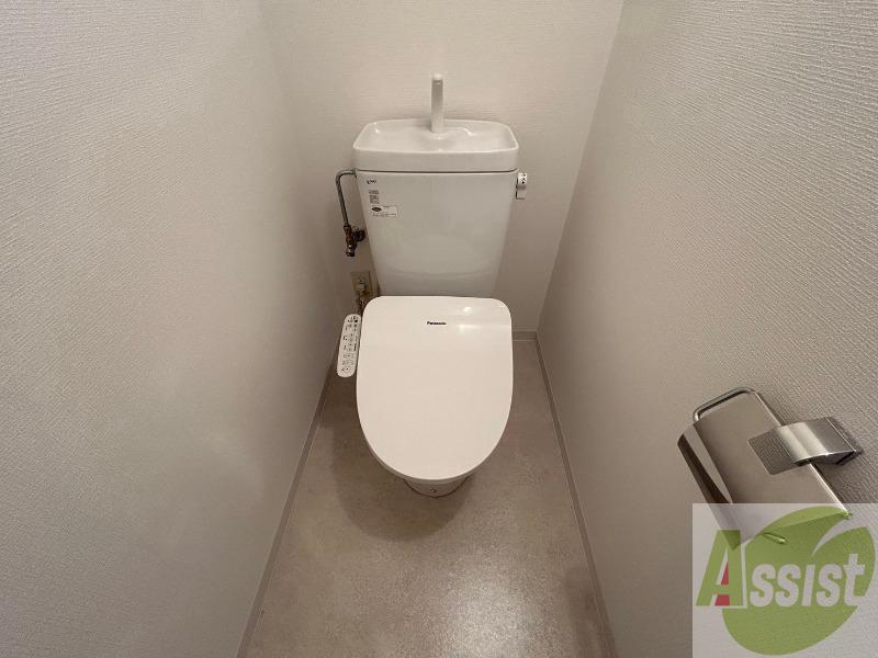 トイレ　トイレです。ウォシュレット付を探している方、おすすめです。