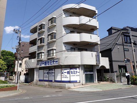 都営大江戸線 光が丘駅 徒歩13分 築37年
