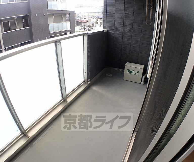 バルコニー　広々としたバルコニーです
