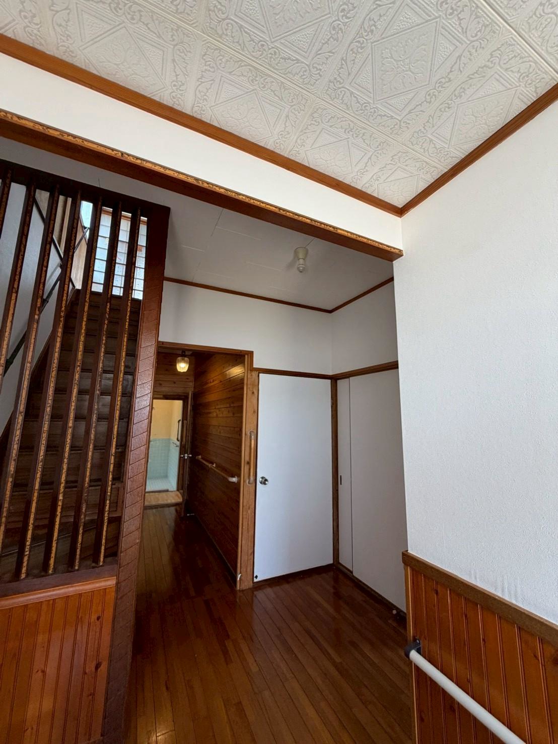奈良県奈良市七条1丁目 戸建の玄関写真