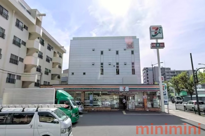 コンビニ　セブンイレブン吹田南金田1丁目店（コンビニ）まで279m