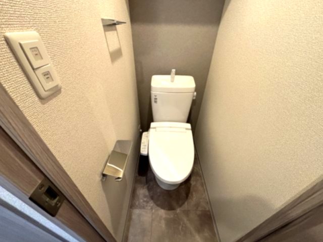 ファーストフィオーレ川西プリモのトイレ写真
