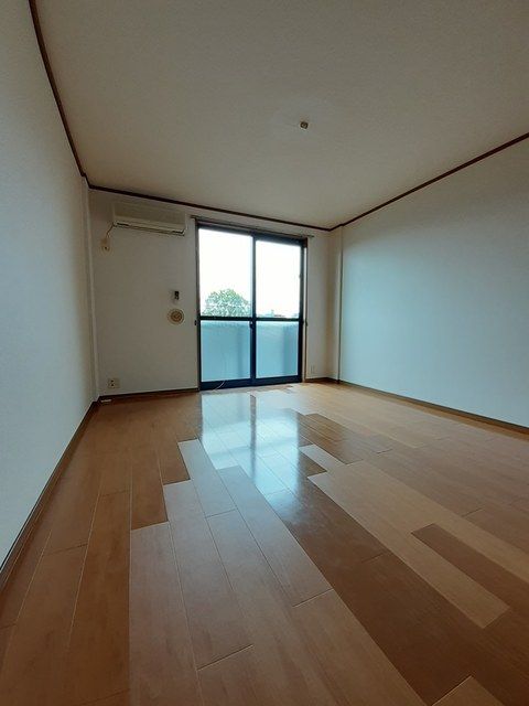 GrandView2の居間写真