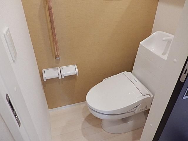 ドライバームのトイレ写真