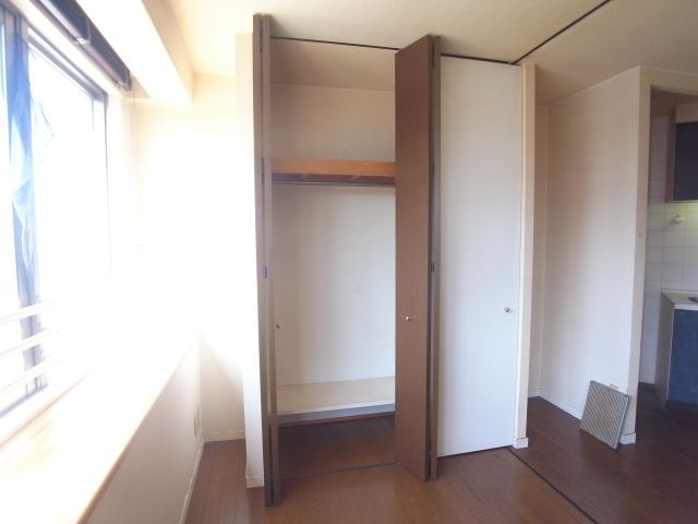 収納　クローゼット