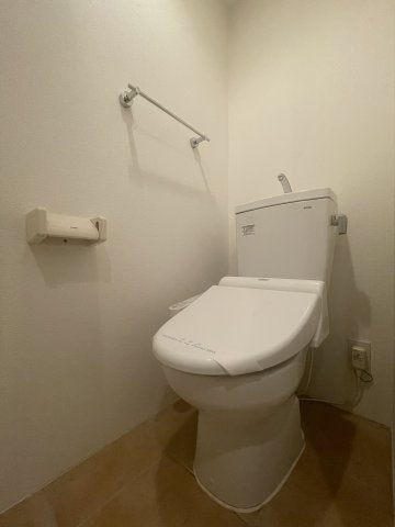 エクサム初台のトイレ写真