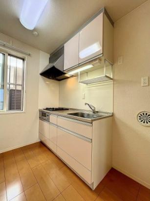 都営大江戸線 森下駅 徒歩2分 2階建 築16年のキッチン写真