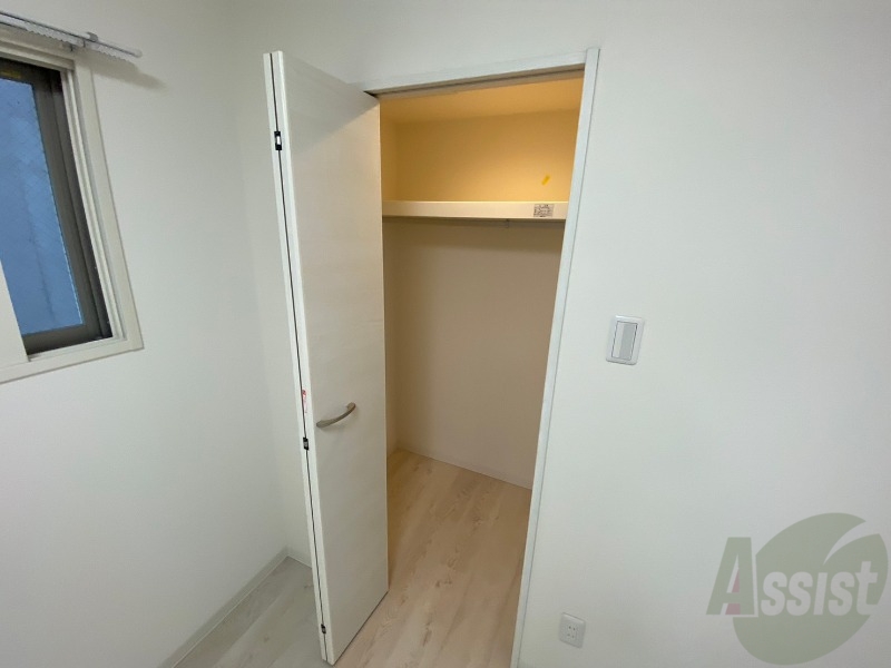 収納　寝室の収納です。部屋がすっきり片付きます。