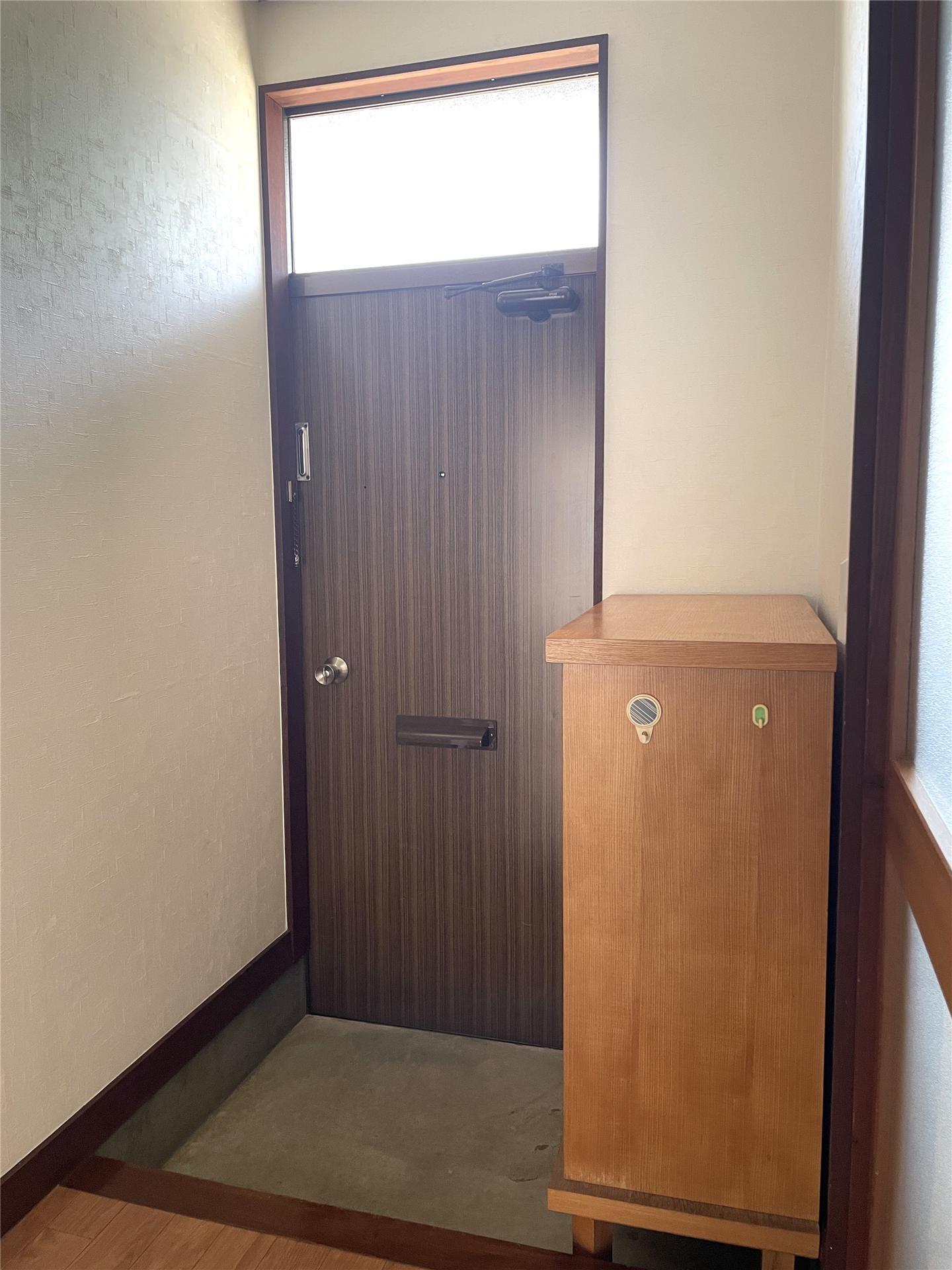 四ツ堀ハイツの玄関写真