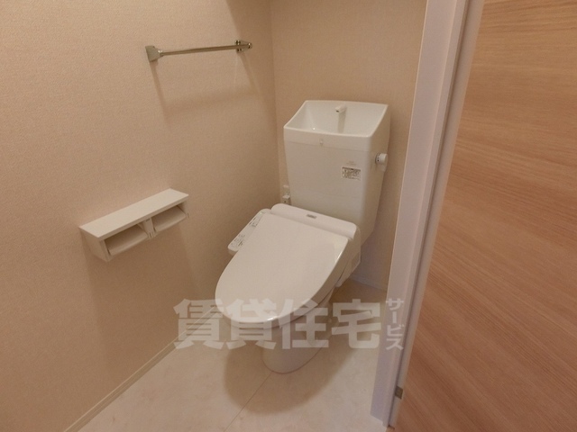 地下鉄東西線 椥辻駅 徒歩30分 3階建 築6年のトイレ写真
