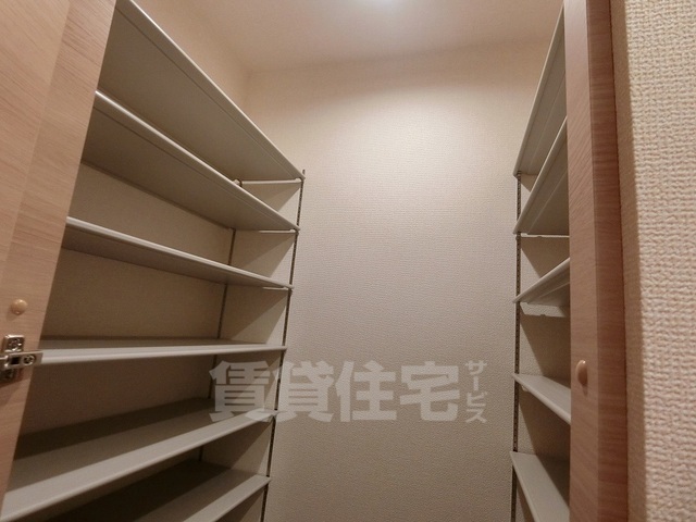 地下鉄東西線 椥辻駅 徒歩30分 3階建 築6年の内装写真