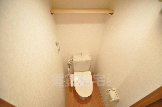 阪神本線 野田駅 徒歩3分 7階建 築22年のトイレ写真