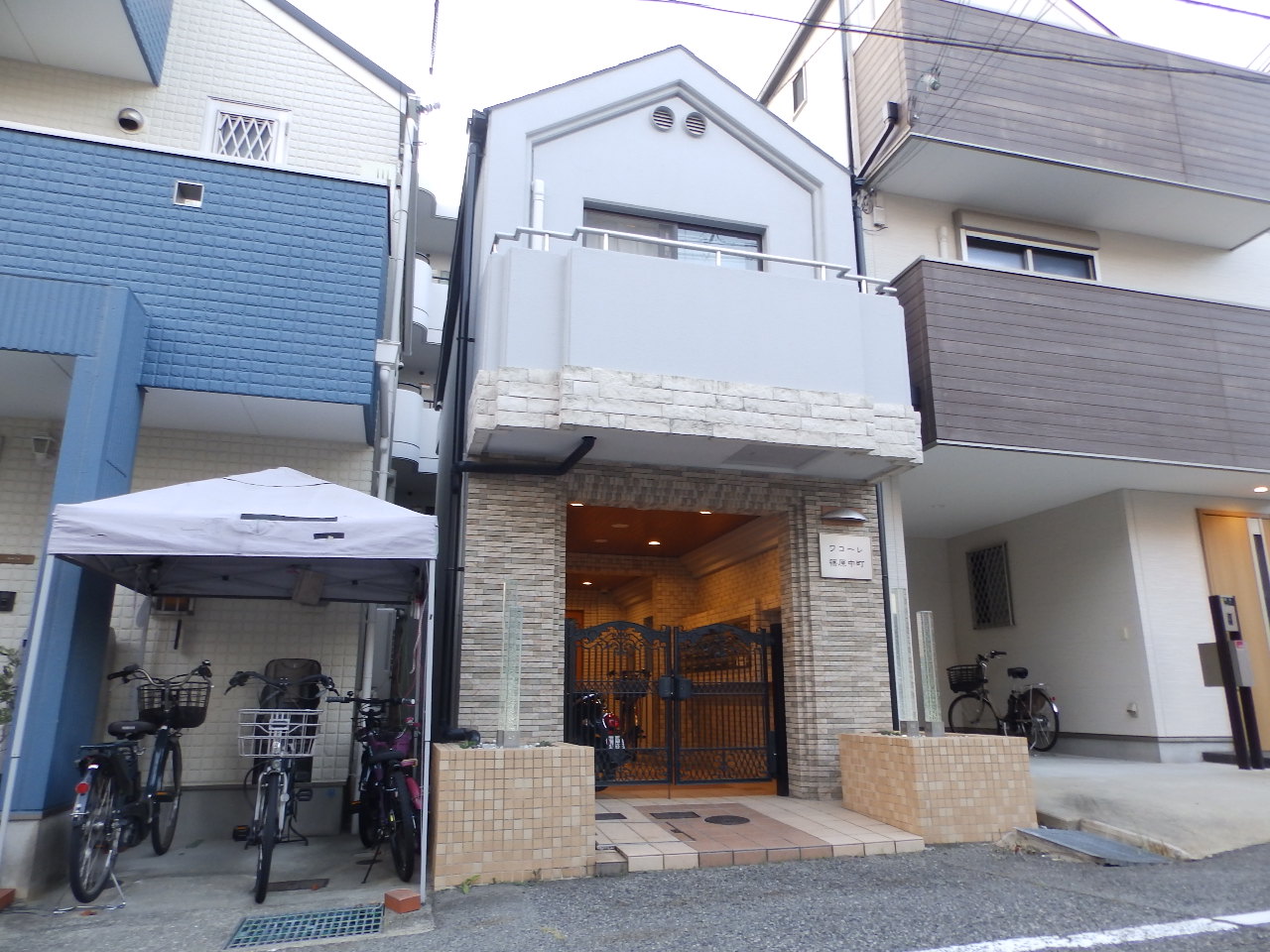 建物外観　戸建ではありません。マンションです。