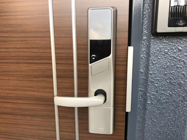 玄関　電子キー