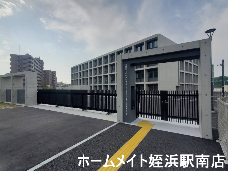 中学校　周船寺中学校（中学校）まで821m