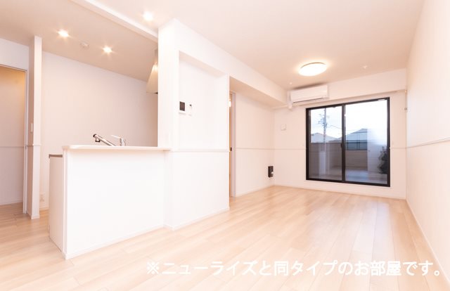 居室・リビング　※写真を準備中のため、同シリーズの別室写真をご参照下さい。