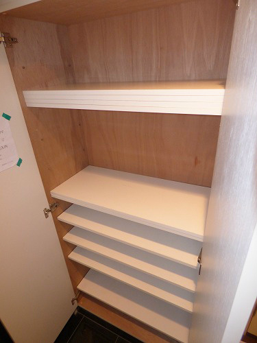 収納　広めの下駄箱で収納のにもご活用頂けます。