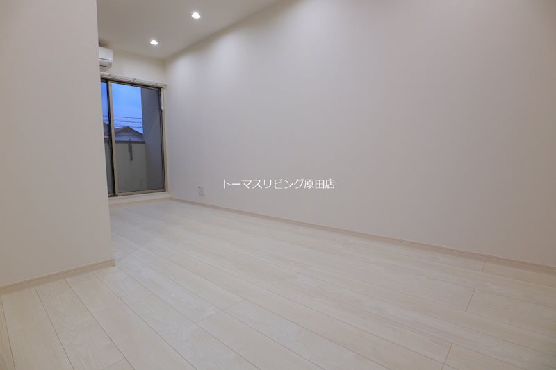 居室・リビング　同型参考写真