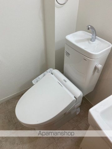 ＪＲ横浜線 大口駅 徒歩10分 2階建 築7年のトイレ写真