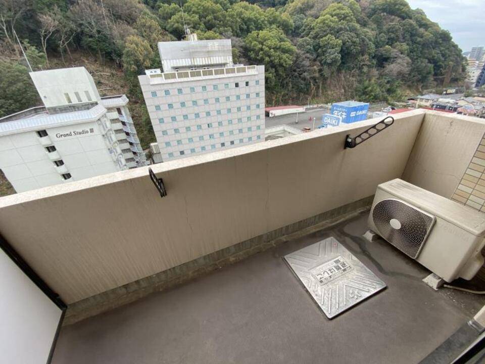 バルコニー　バルコニー