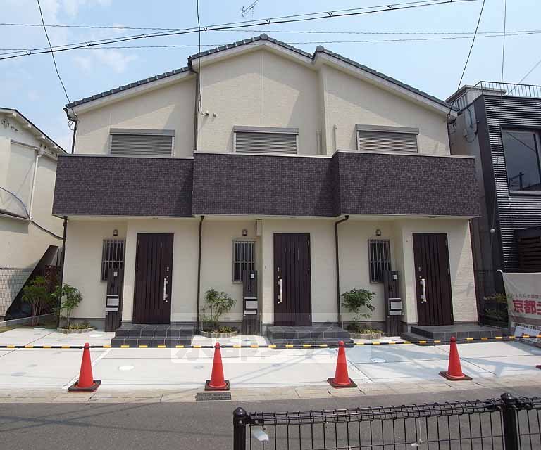 建物外観　オシャレメゾネット