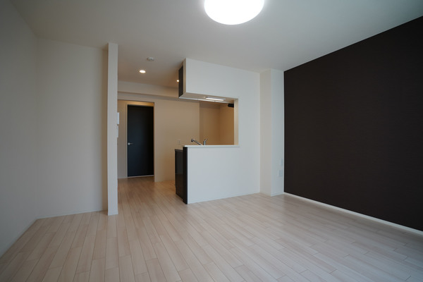 居室・リビング　同じ建物の別の部屋