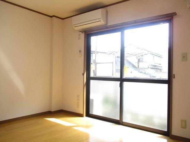 東急東横線 元住吉駅 徒歩4分 3階建 築23年の居間写真