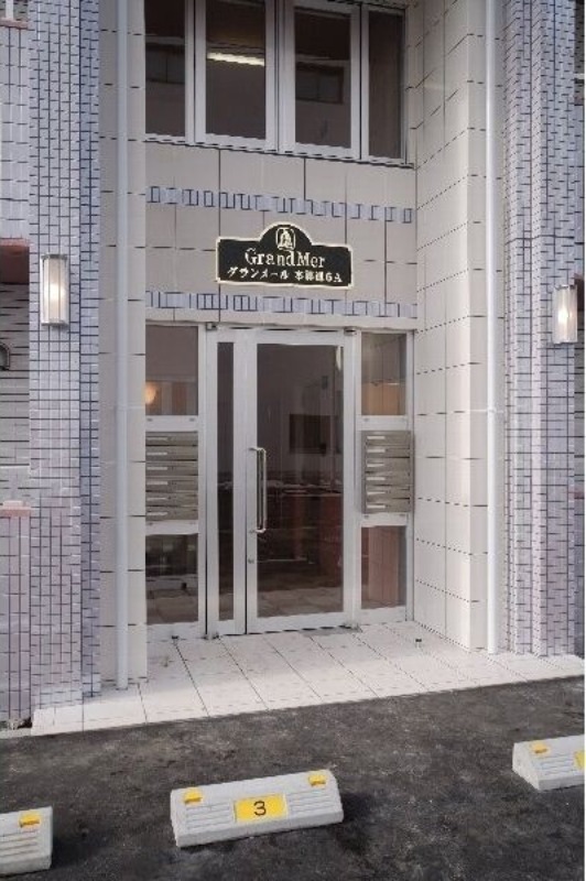 グランメール本郷通6Aの外観写真