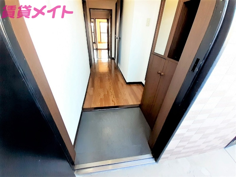 玄関　別部屋参考写真です