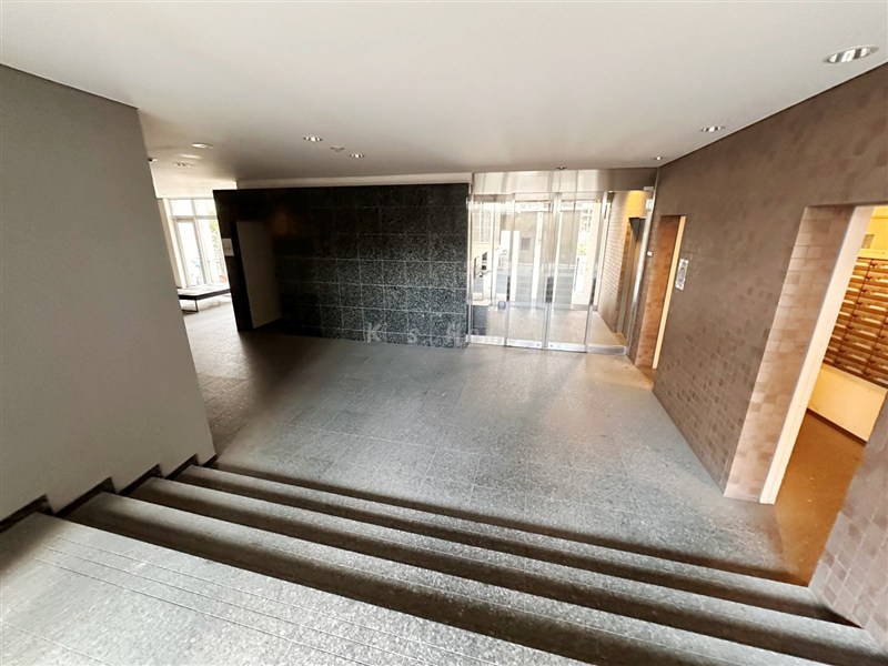 ロビー　【銀行】三井住友銀行甲子園支店まで677ｍ