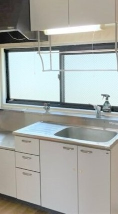 阪急京都線 茨木市駅 徒歩15分 2階建 築38年のキッチン写真