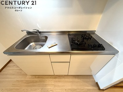 キッチン　2口ガスコンロ付きのシステムキッチンです☆
