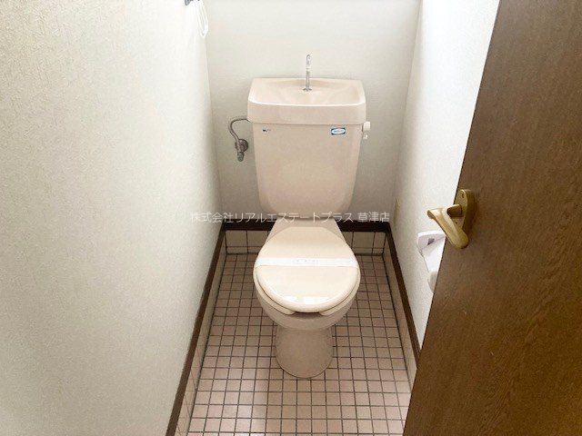 高島市新旭町太田貸家のトイレ写真