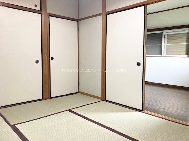 高島市新旭町太田貸家の内装写真