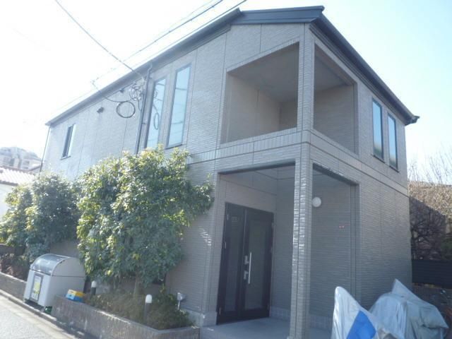 建物外観　★玄関側★