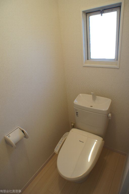 WEST WINGのトイレ写真