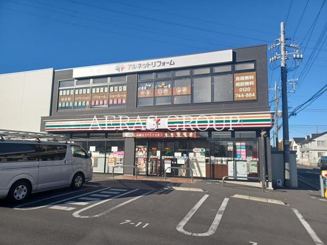 コンビニ　セブン-イレブン 越谷西方店（コンビニ）まで324m