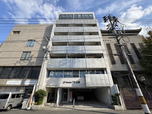 リバーコートAの外観写真