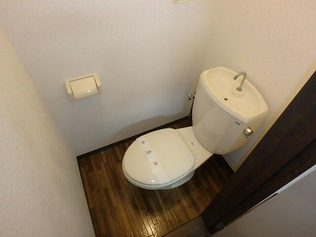 フォーブル赤羽台IIのトイレ写真