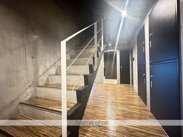 地下鉄南北線 平岸駅 徒歩5分 4階建 築12年の外観写真