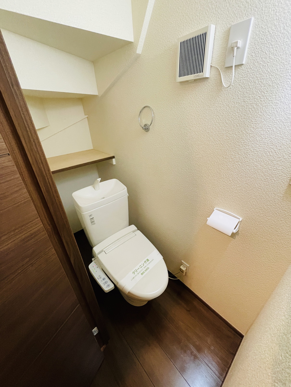 東急目黒線 不動前駅 徒歩5分 2階建 築12年のトイレ写真