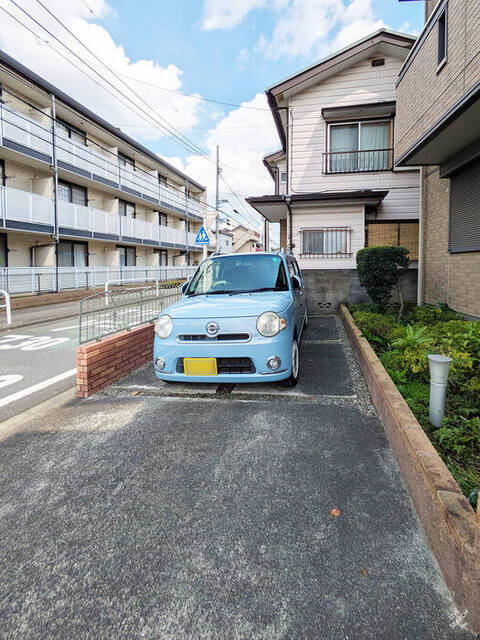 駐車場　駐車場