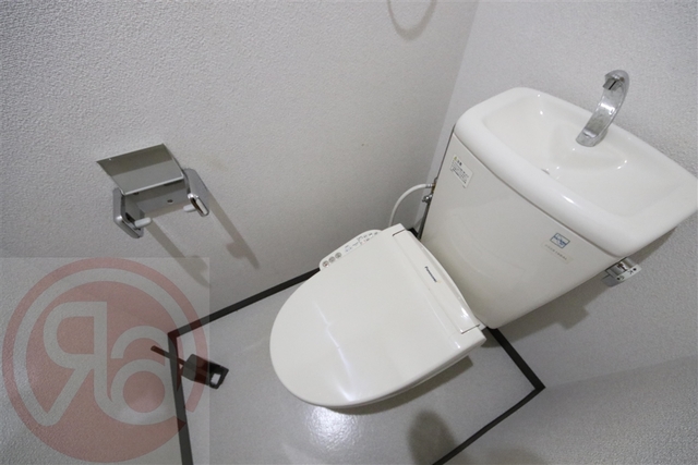 エスティライフ難波西のトイレ写真