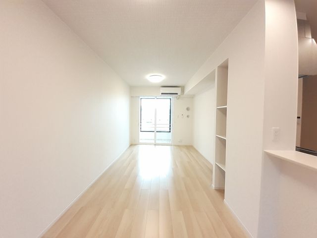 オリオンIIの居間写真
