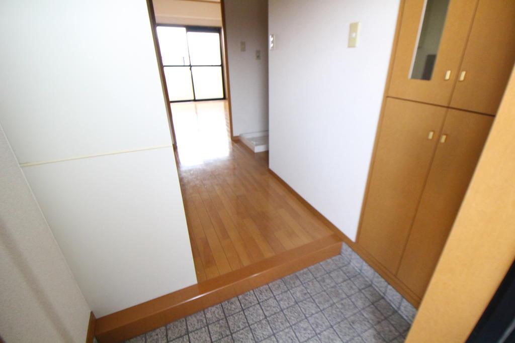 玄関　類似部屋写真