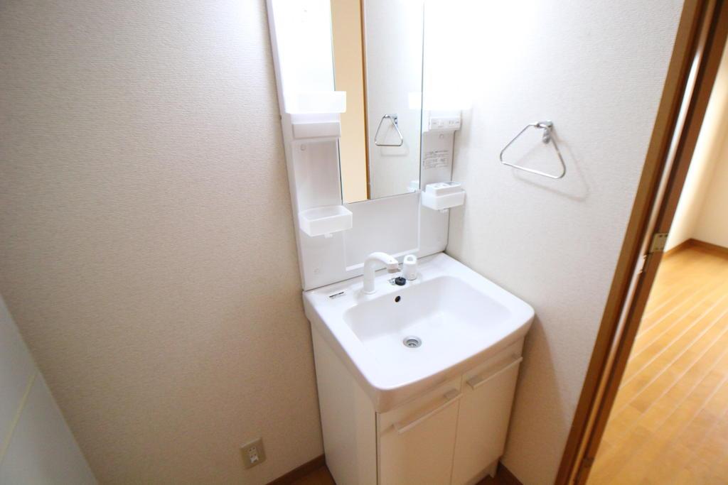 洗面設備　類似部屋写真