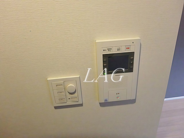セキュリティ　モニターつきインターホンです。